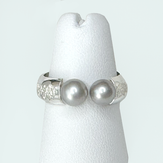 Argentium® Silver Gray Pearl Duo Textured Band Ring | Handmade by California Jewelry Artist Lisa Ramos
