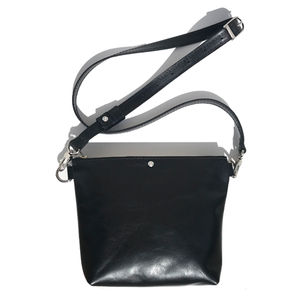 Lightweight Handbags for Work and Travel
