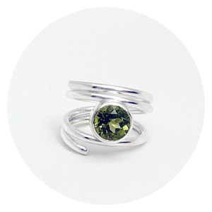 10 Facts About The Peridot Birthstone