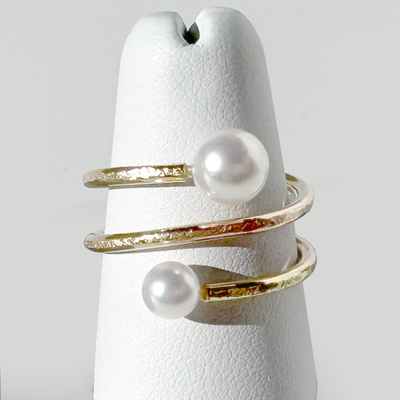 14 Karat Gold Akoya Pearl Textured Ring - Classic