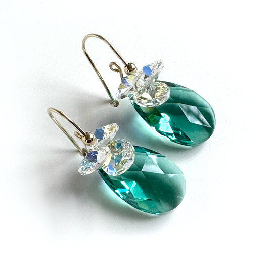 Short Drop Crystal Custer Earrings - Color Aqua Green