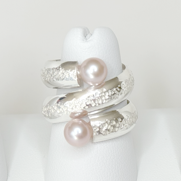 APM Monaco CHUNKY top PEARL RING STERLING SILVER