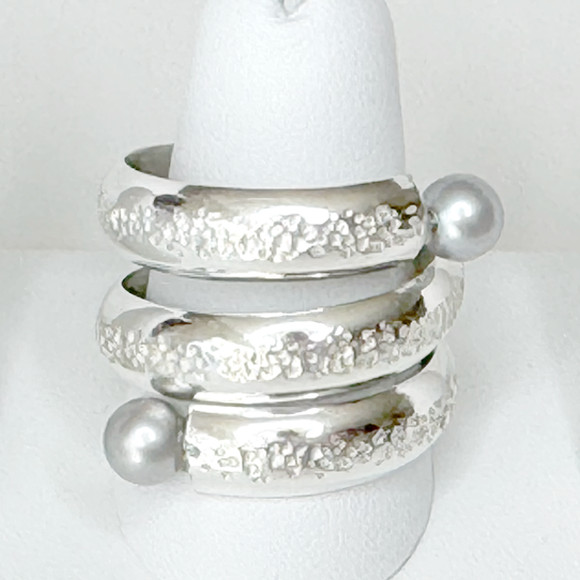 Argentium® Silver Gray Pearl Large Duo Spiral Ring