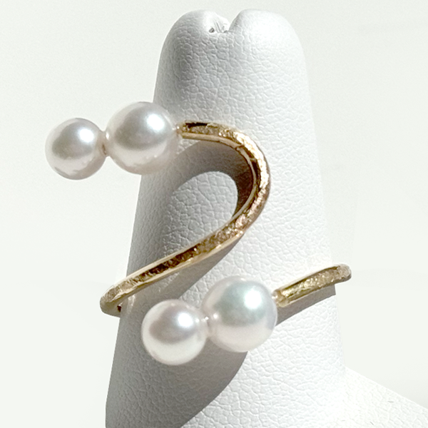 14 Karat Gold Akoya Pearl Textured Ring - Extravagant | Handmade by California Jewelry Artist Lisa Ramos