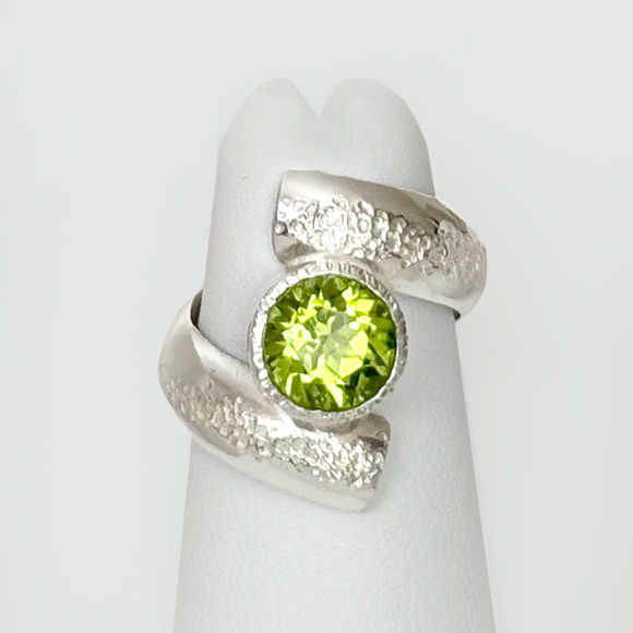 Argentium® Silver 2 Carat Peridot Spiral Textured Ring