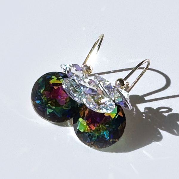 Short Drop Round Cut Crystal Custer Earrings - Color Rainbow