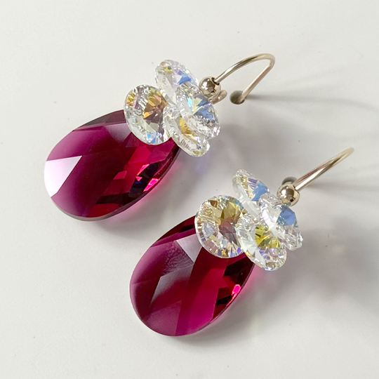 Short Drop Crystal Custer Earrings - Ruby Color