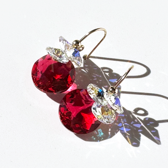 Short Drop Round Cut Crystal Custer Earrings - Color Red