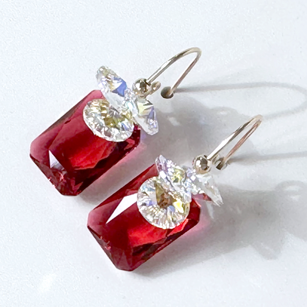 Short Drop Emerald Cut Crystal Custer Earrings - Color Scarlet