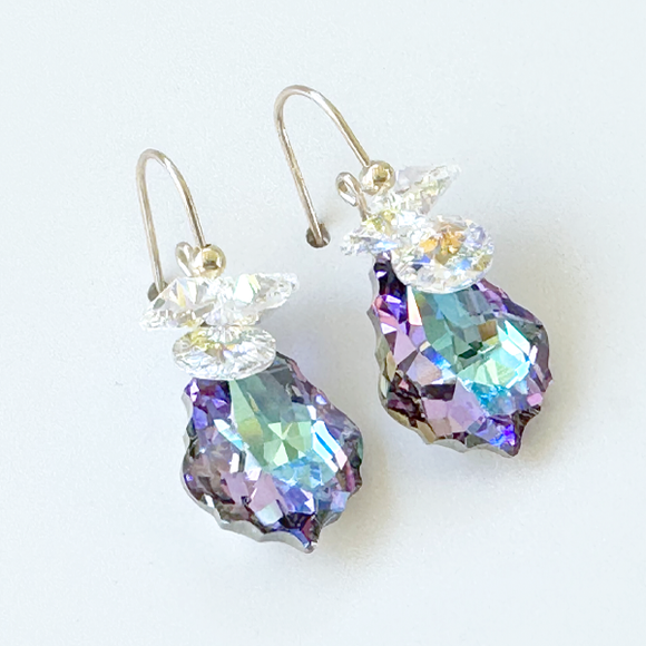 Short Crown Crystal Cluster Earrings - Unicorn