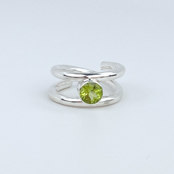 Argentium® Silver Peridot Ring - Modern Spiral