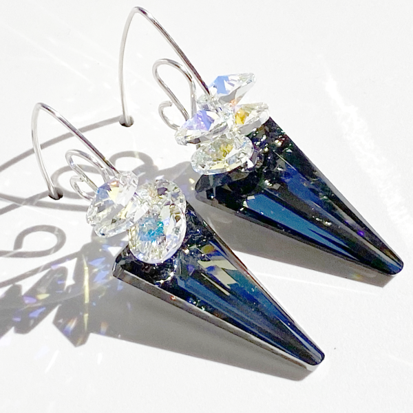 Versatile Argentium Silver Scroll Design Spike Cluster Crystal Earrings - Gray
