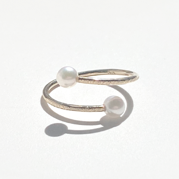 14 Karat Gold Akoya Pearl Textured Ring - Minimal Duo Elegance
