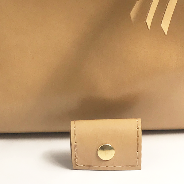 Strap holder for Medium Italian Leather Tote Bag 73 